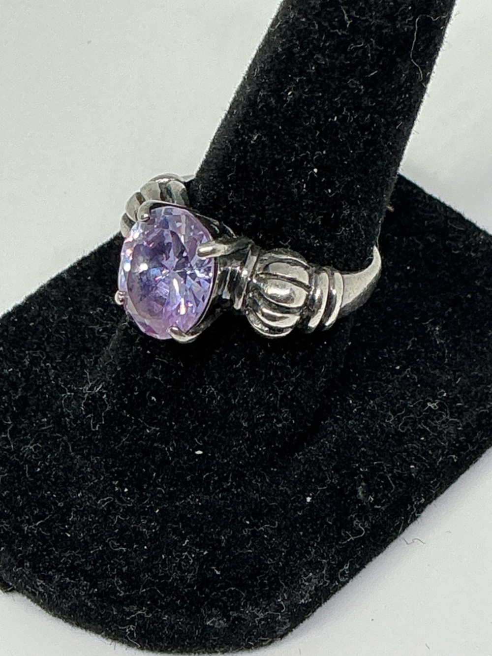 Sterling Silver 925 Lavender Amethyst CZ Solitaire Cocktail Ring Ribbed Shoulder - Picture 2 of 6